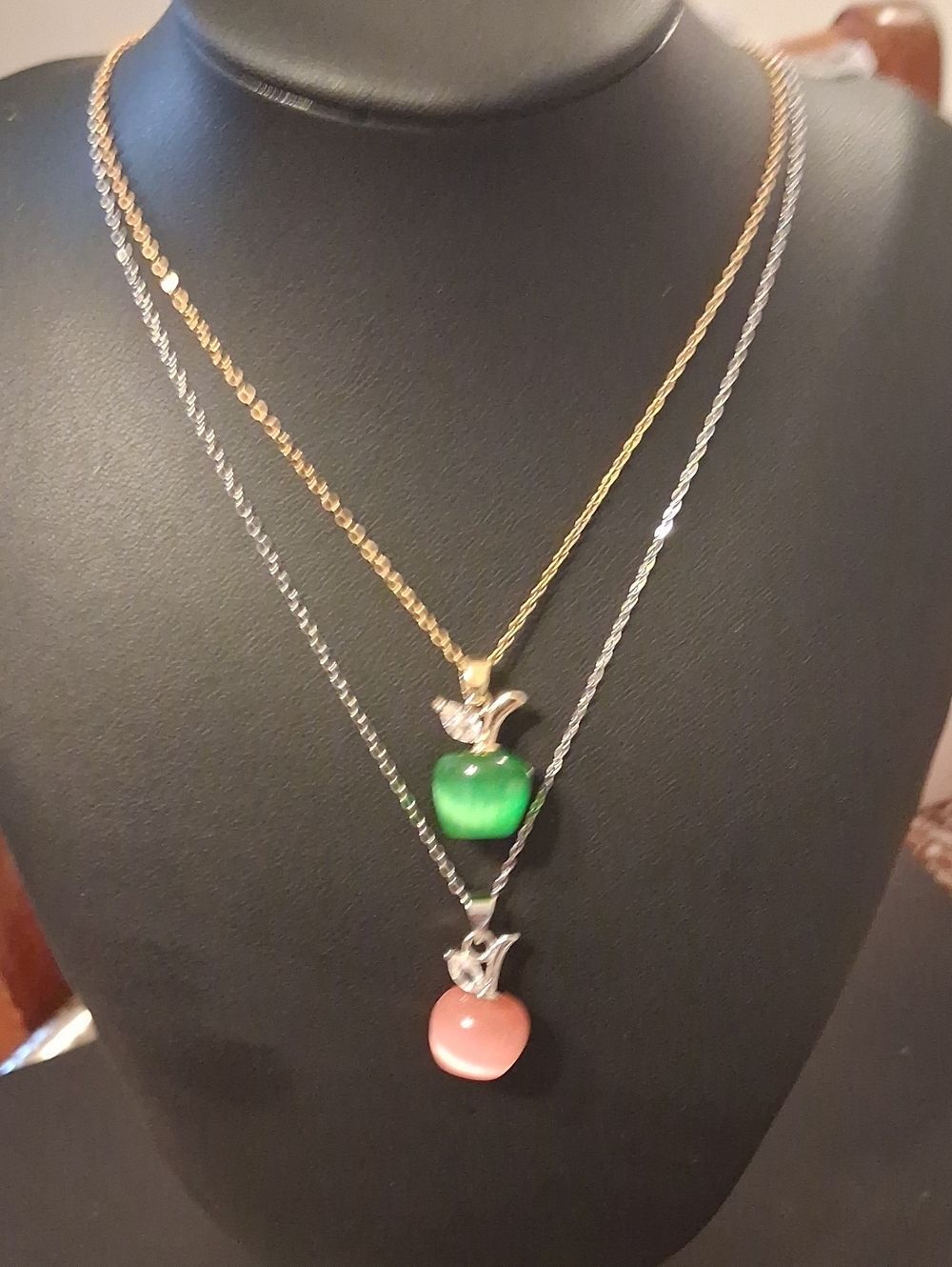 925 Pink and Green Apple  Necklaces with Snow White Tin New